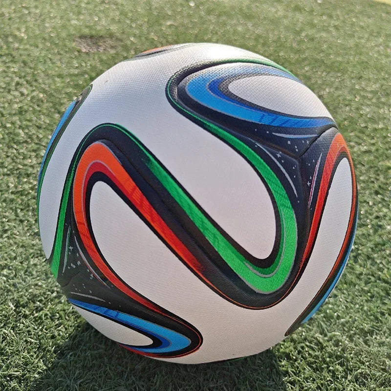2014 Match PU Soccer ball Men Professional Size 5 Futbol Child Outdoor Sports Training ball High Quality Adult Team Footballs